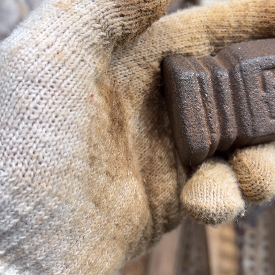 尖***山一物一图，工艺品。