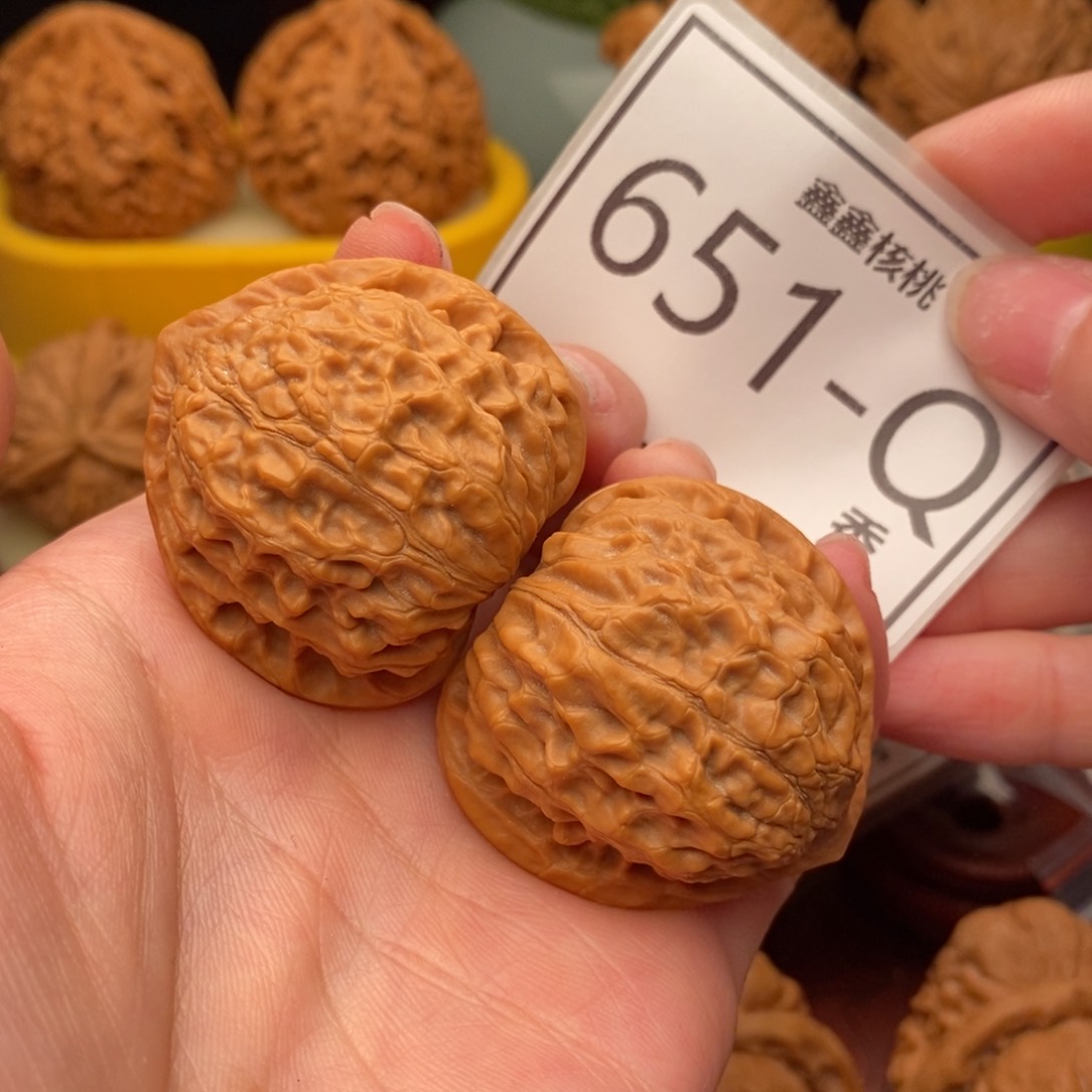 文玩核桃把件金牛39