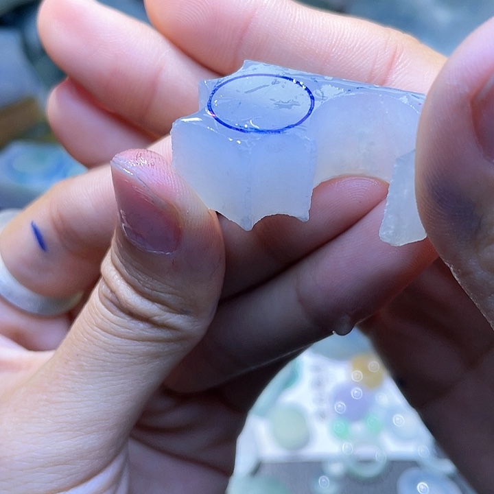 定制翡翠未镶嵌翡翠