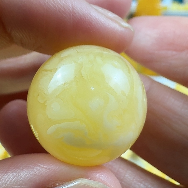 蜜蜡未镶嵌裸石43