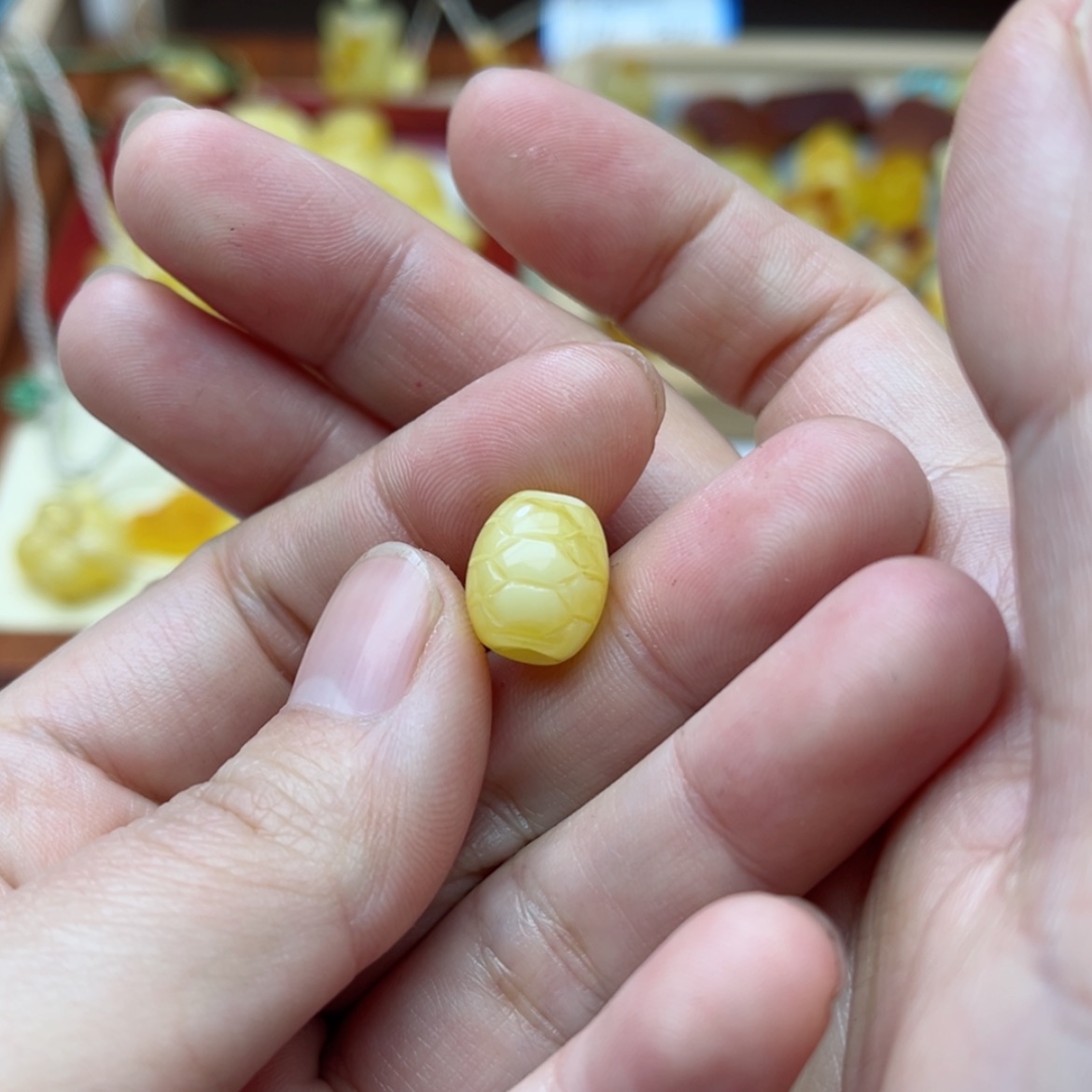 【闪购商品】蜜蜡裸石未镶嵌配饰