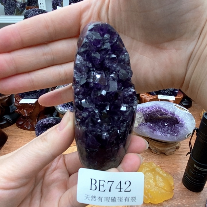 紫晶大型摆件（非配饰）未镶嵌
