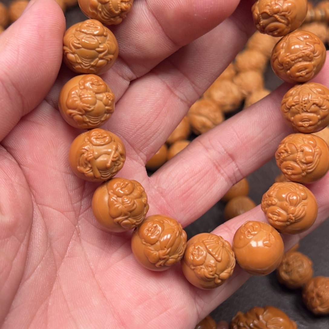 猴头核桃手串1.5苏工八宝弥勒