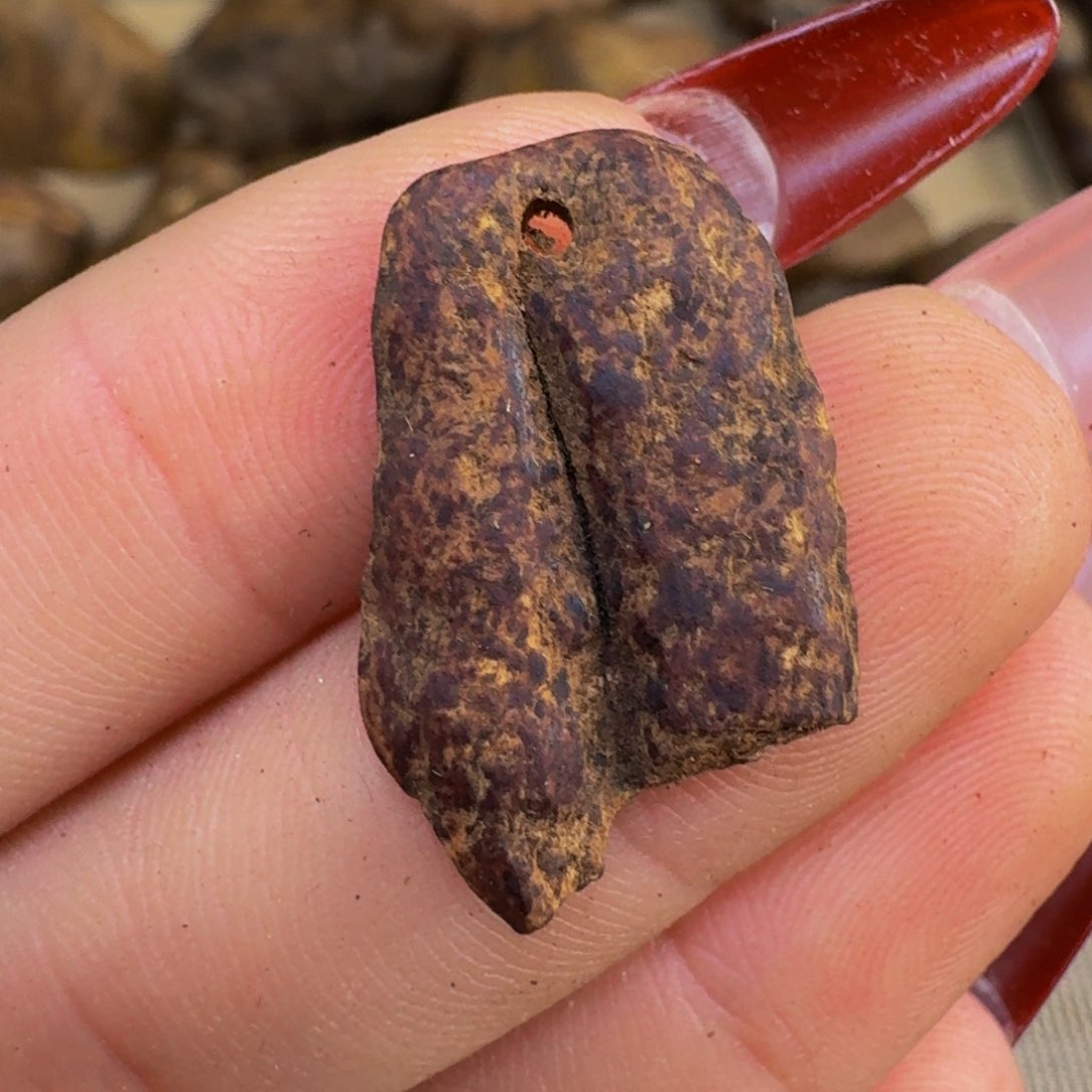 沉香吊坠越南惠安红土吊坠