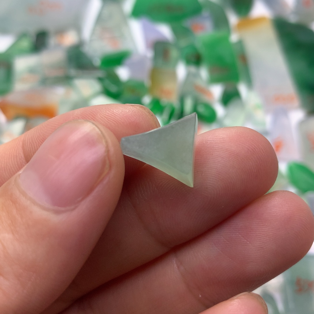 定制翡翠未镶嵌天然缅甸翡翠吊坠挂件