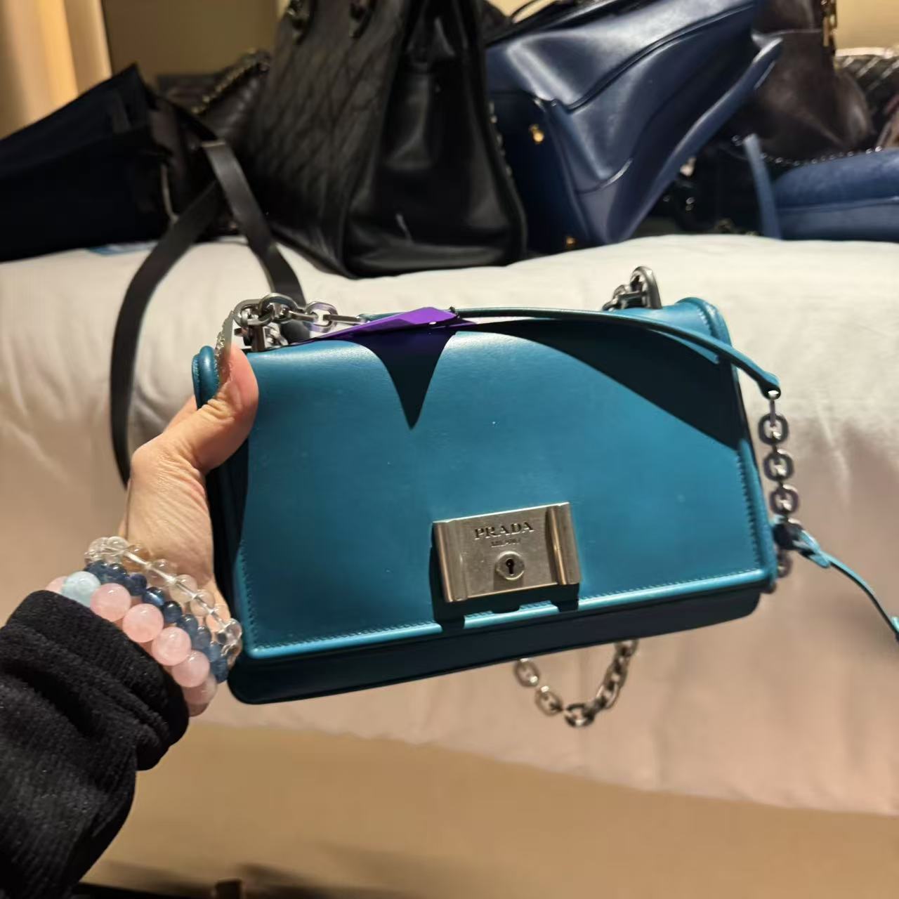 95新 Prada/普拉达 伦老板/95新/普拉达手提包