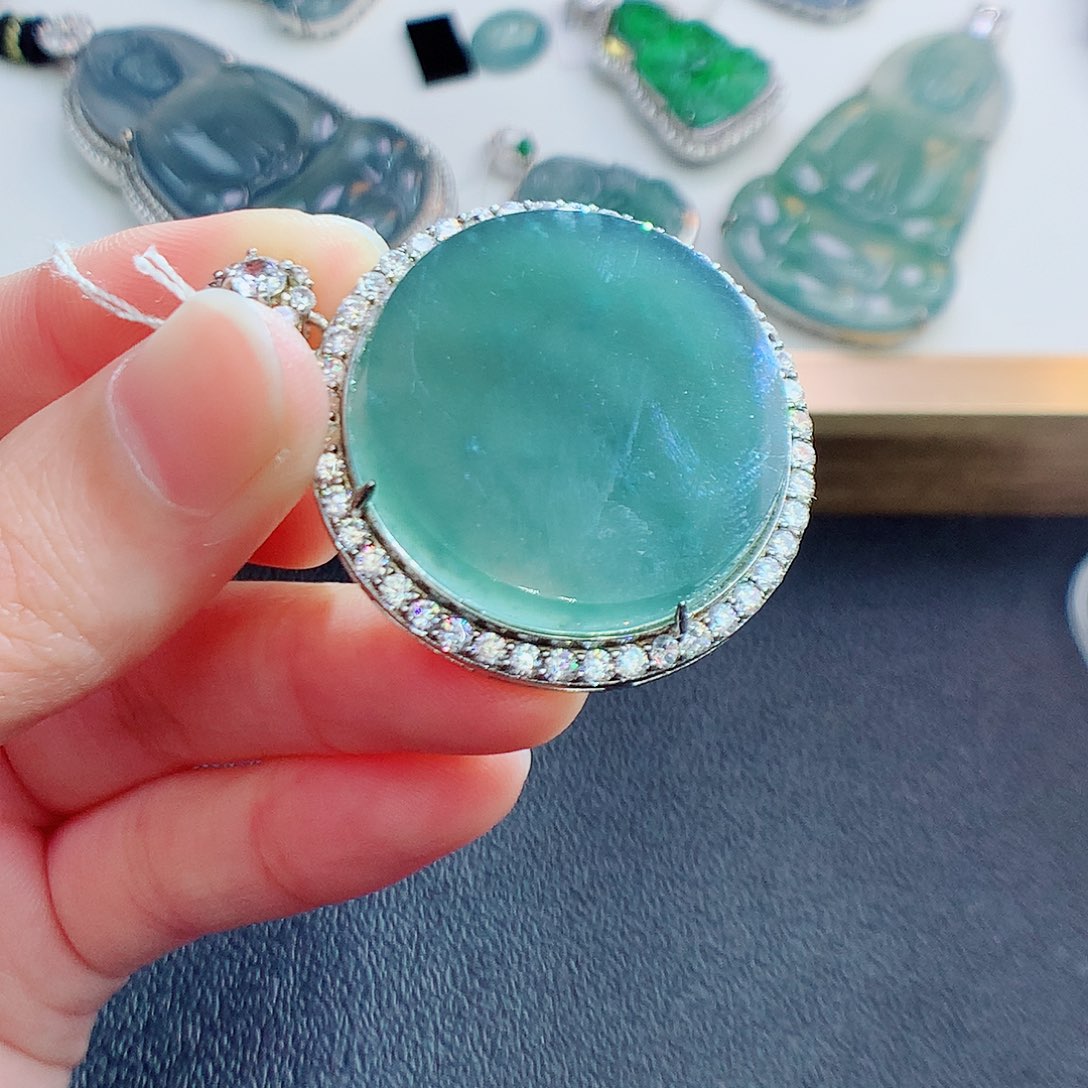 翡翠颈饰银S925镶嵌翡翠