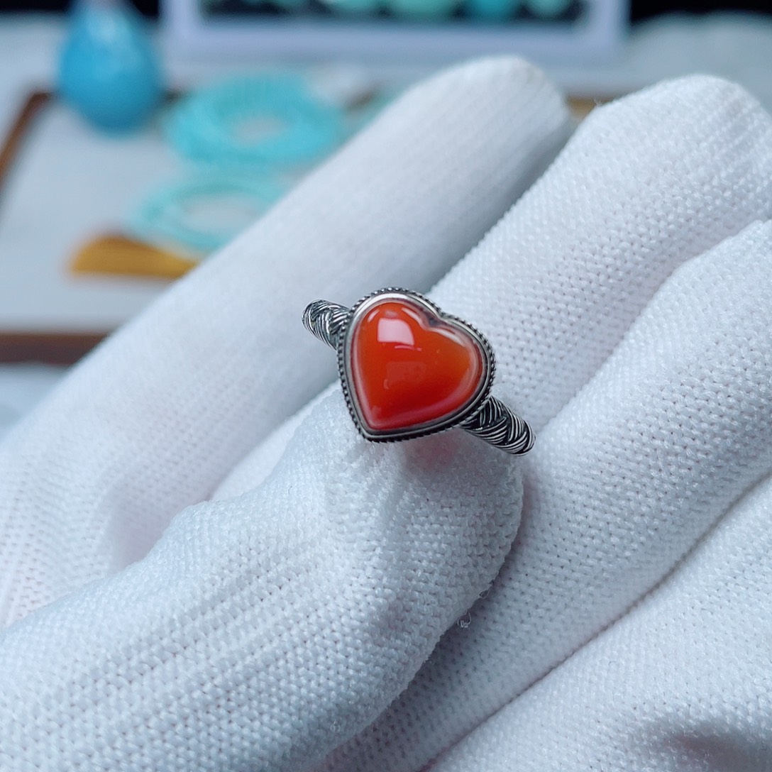 爱****南红玛瑙银S925镶嵌珠宝奇石