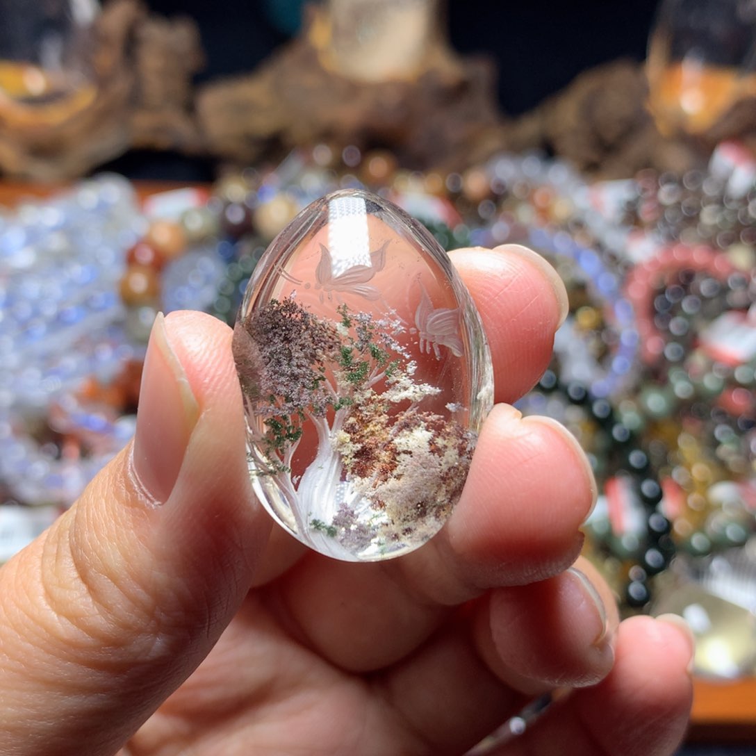 水晶吊坠(赠链)未镶嵌