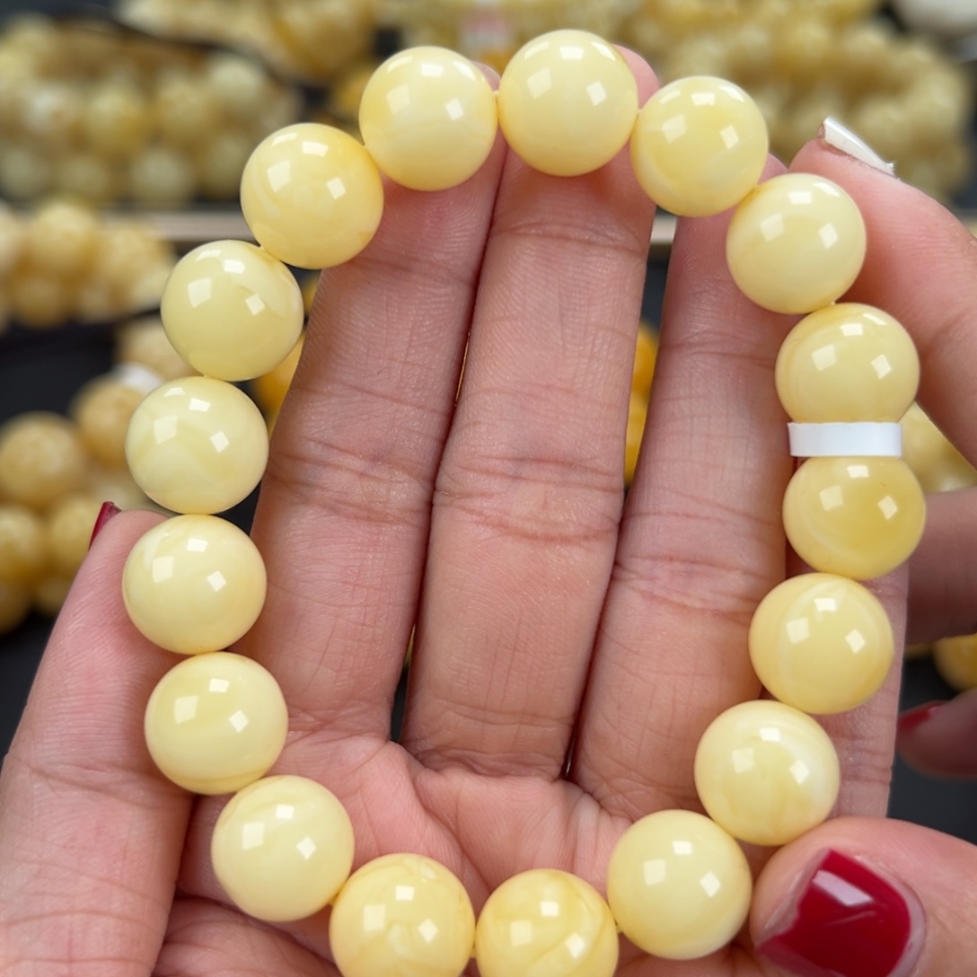 琥珀未镶嵌手链19.6克