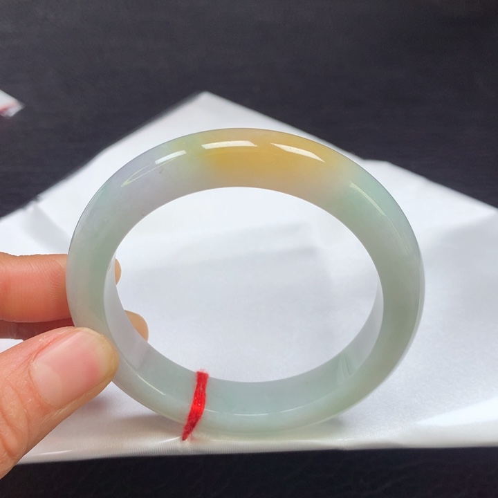 翡翠手镯未镶嵌53圈