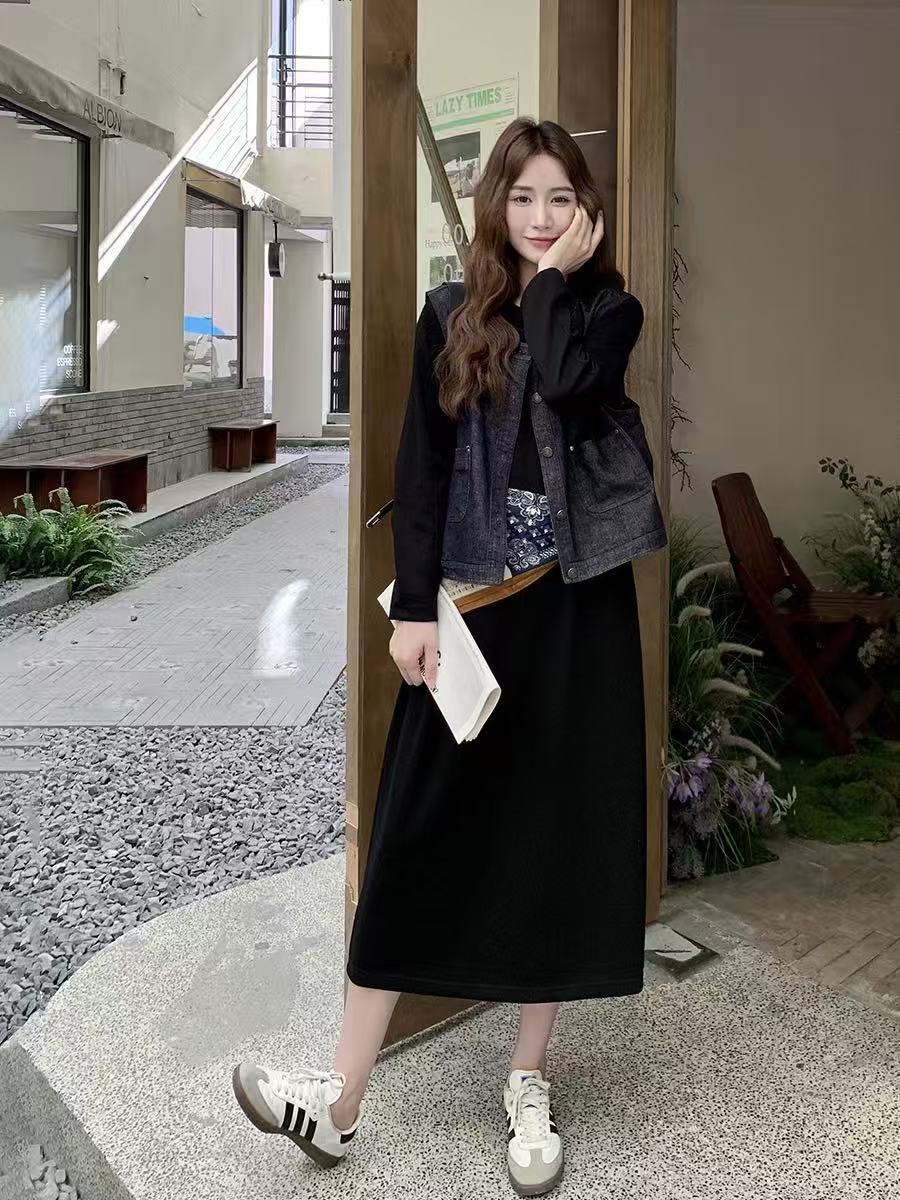 韩系休闲马甲连衣裙套装女2025秋季新款小个子大方得体显瘦两件套