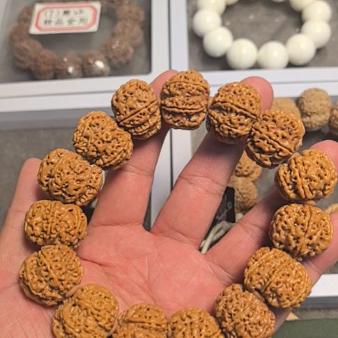 手串金刚菩提七瓣大金刚手串，原皮原色，精挑细选