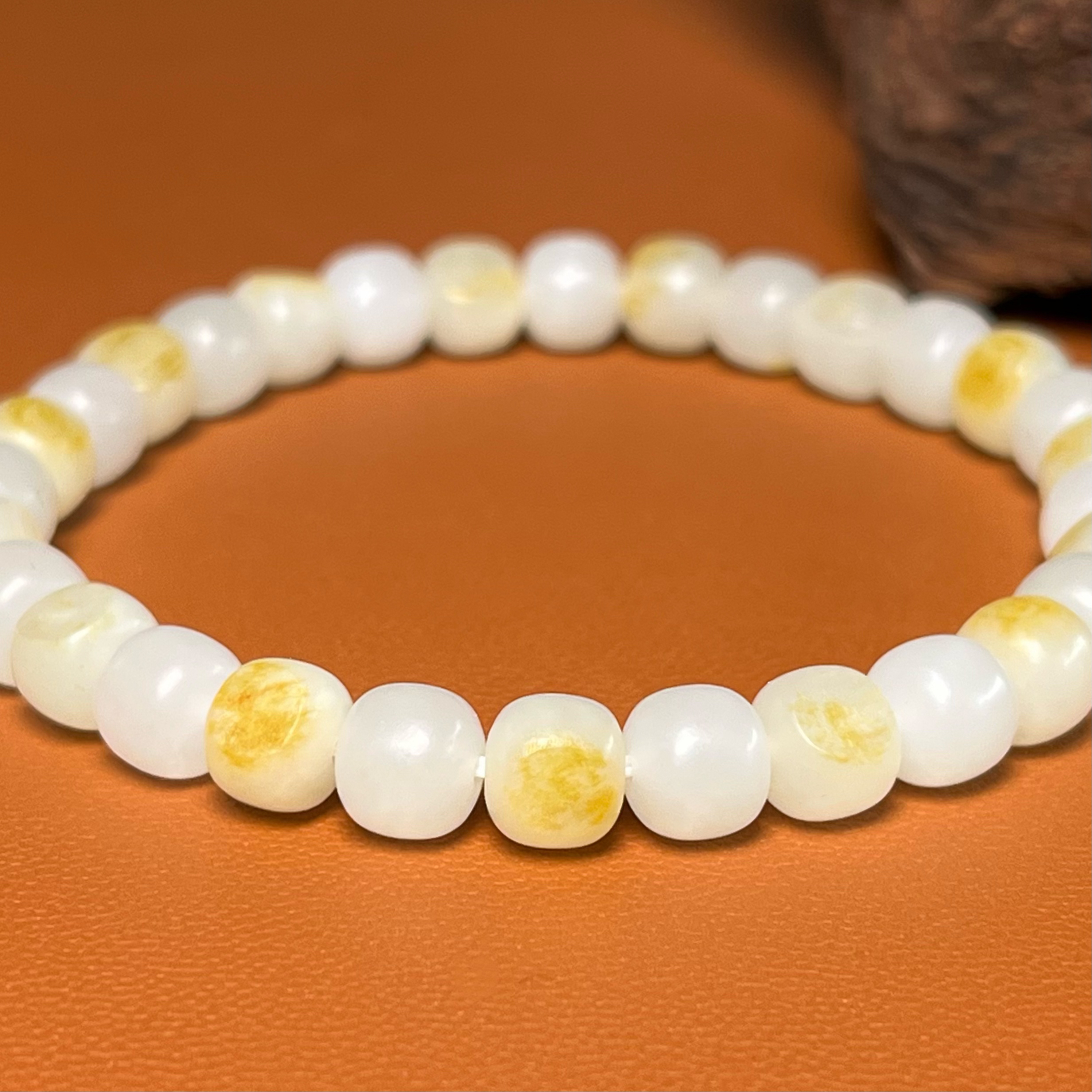 卡7*6老型手串 新疆和田玉 同料15颗留洒金皮 白糯油润