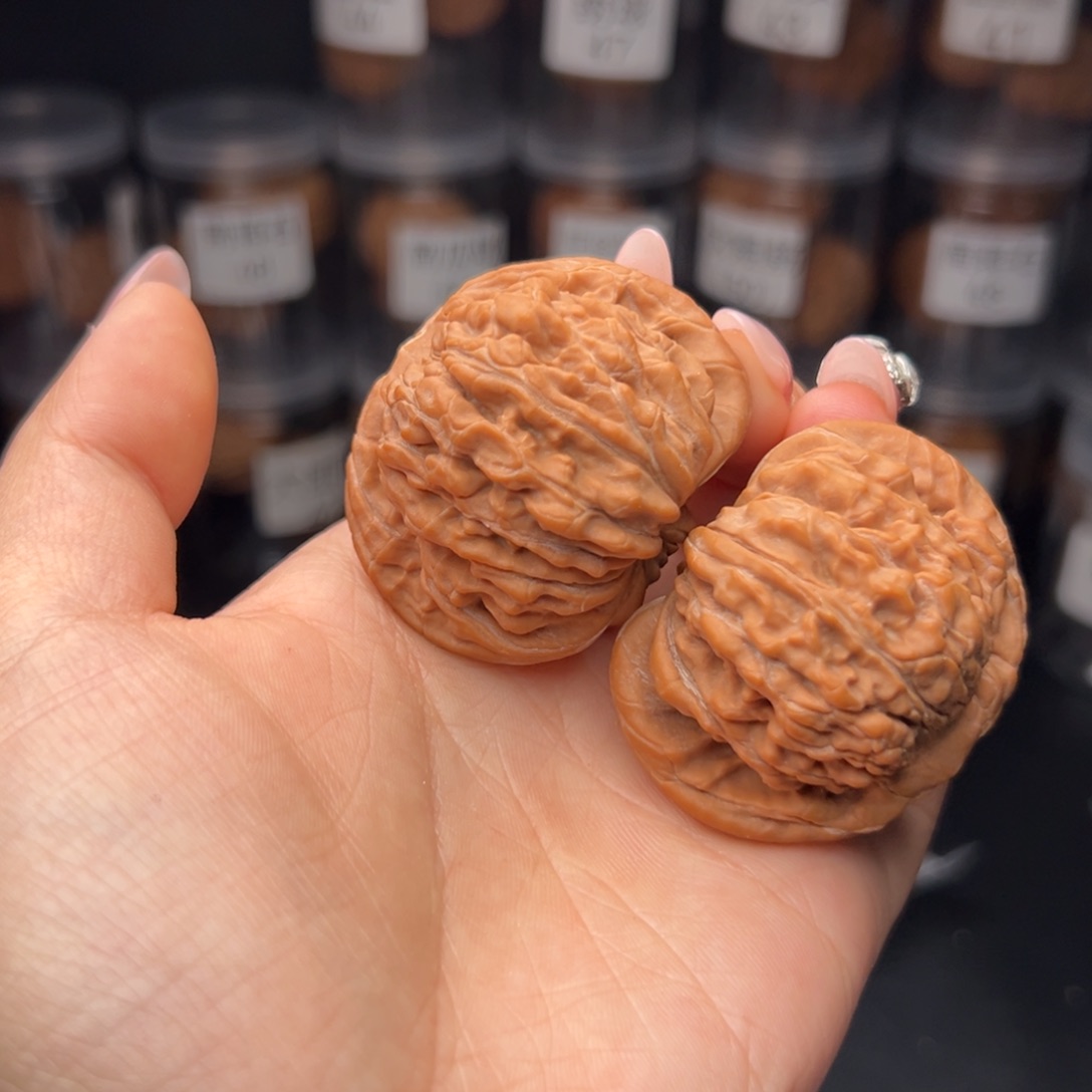 文玩核桃吊坠3***6四座楼