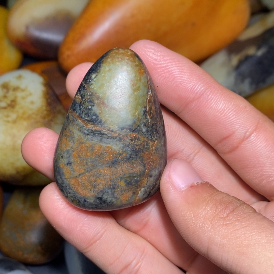 和田玉未镶嵌珠宝奇石