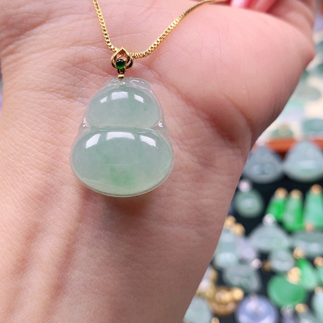 吊坠(不含链)18K金镶嵌翡翠