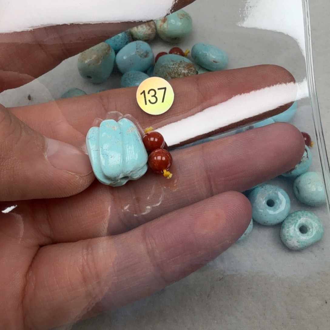 南红玛瑙未镶嵌珠宝奇石
