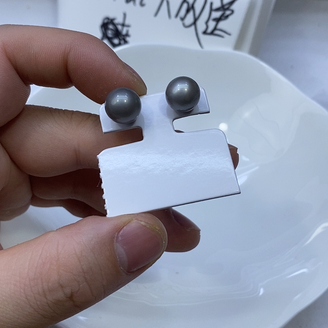 耳饰18K金镶嵌海水珍珠