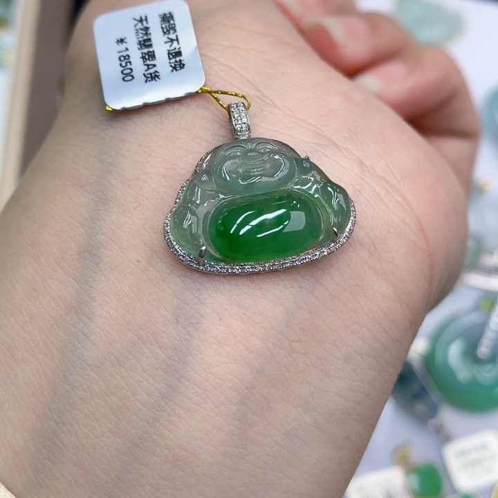 翡翠颈饰18K金镶嵌?***天然翡翠