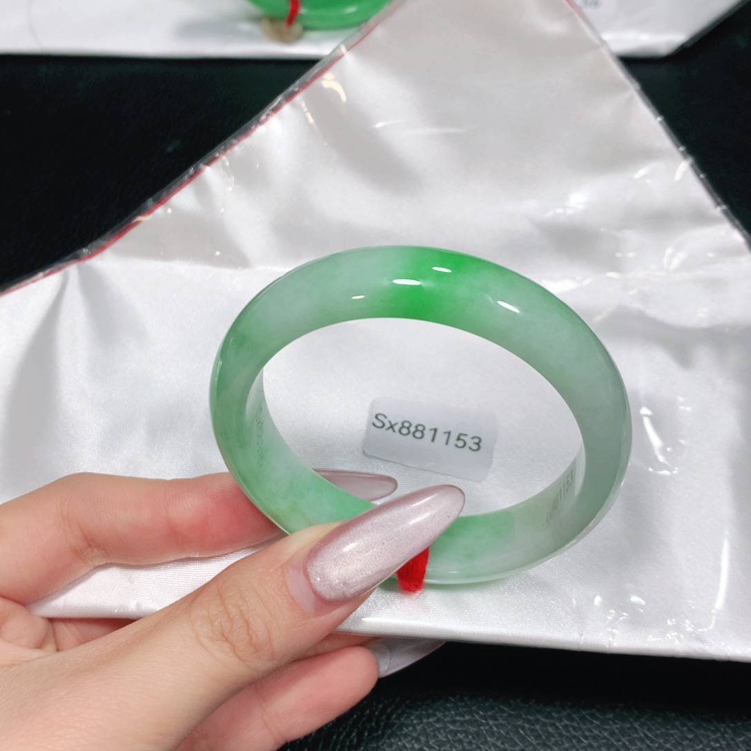 翡翠未镶嵌手镯Sx881153-04