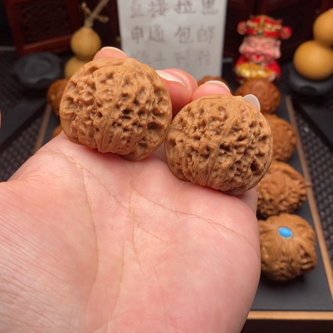 文玩核桃把件全品野生狮子头38尺