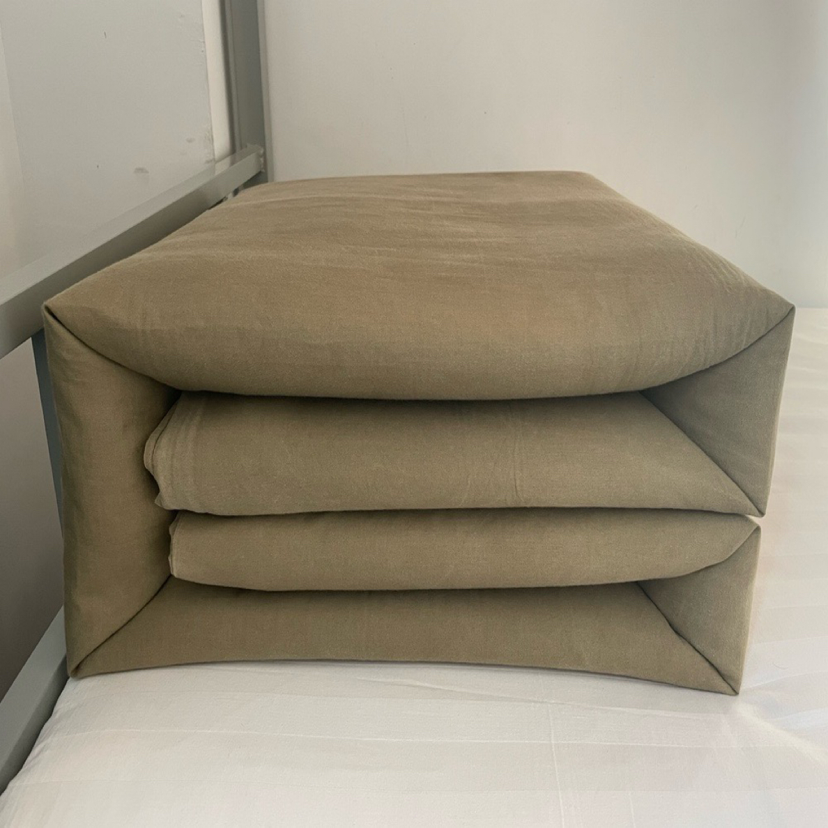 绿色棉被（带被套）豆腐块棉被热熔被保暖透气柔软舒适纯色