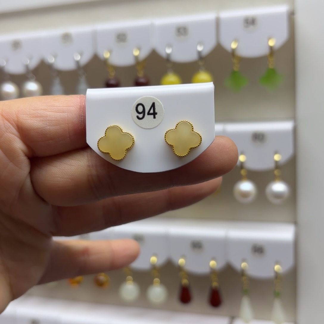 和田玉银S925镶嵌耳饰