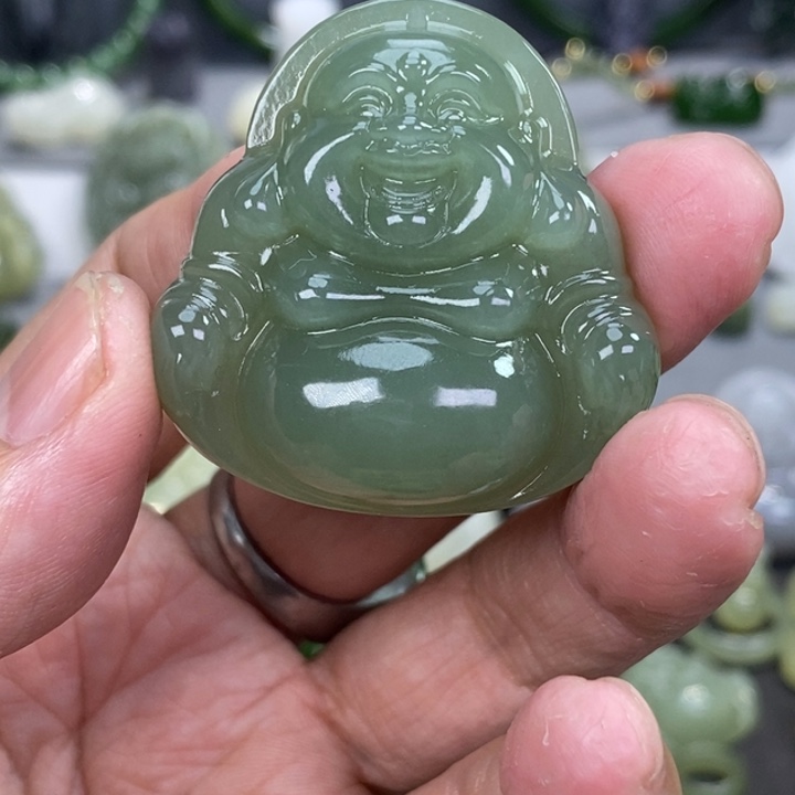 和田玉颈饰未镶嵌刘*子