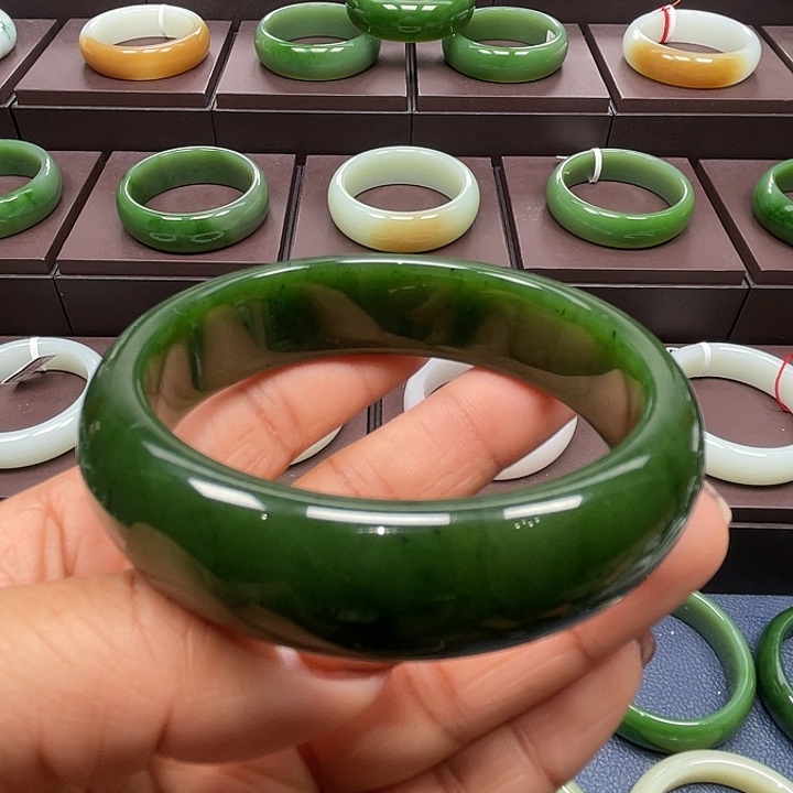 和田玉未镶嵌手镯6162