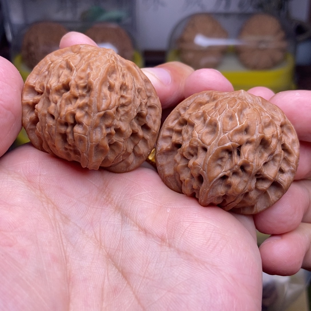 文玩核桃吊坠全品40尺磨盘红皮山地a919