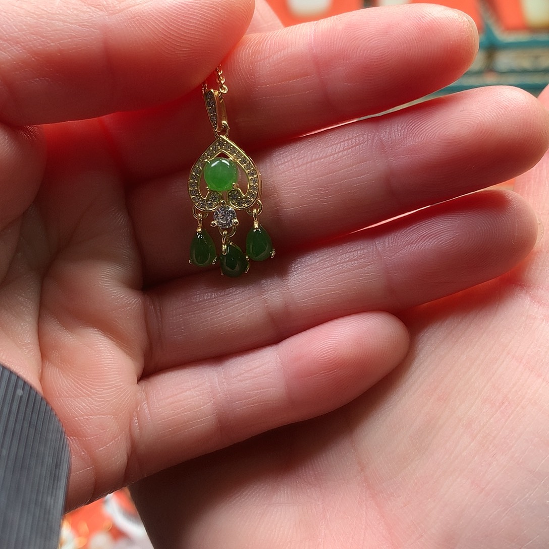 和田玉（糖玉）银S925镶嵌颈饰