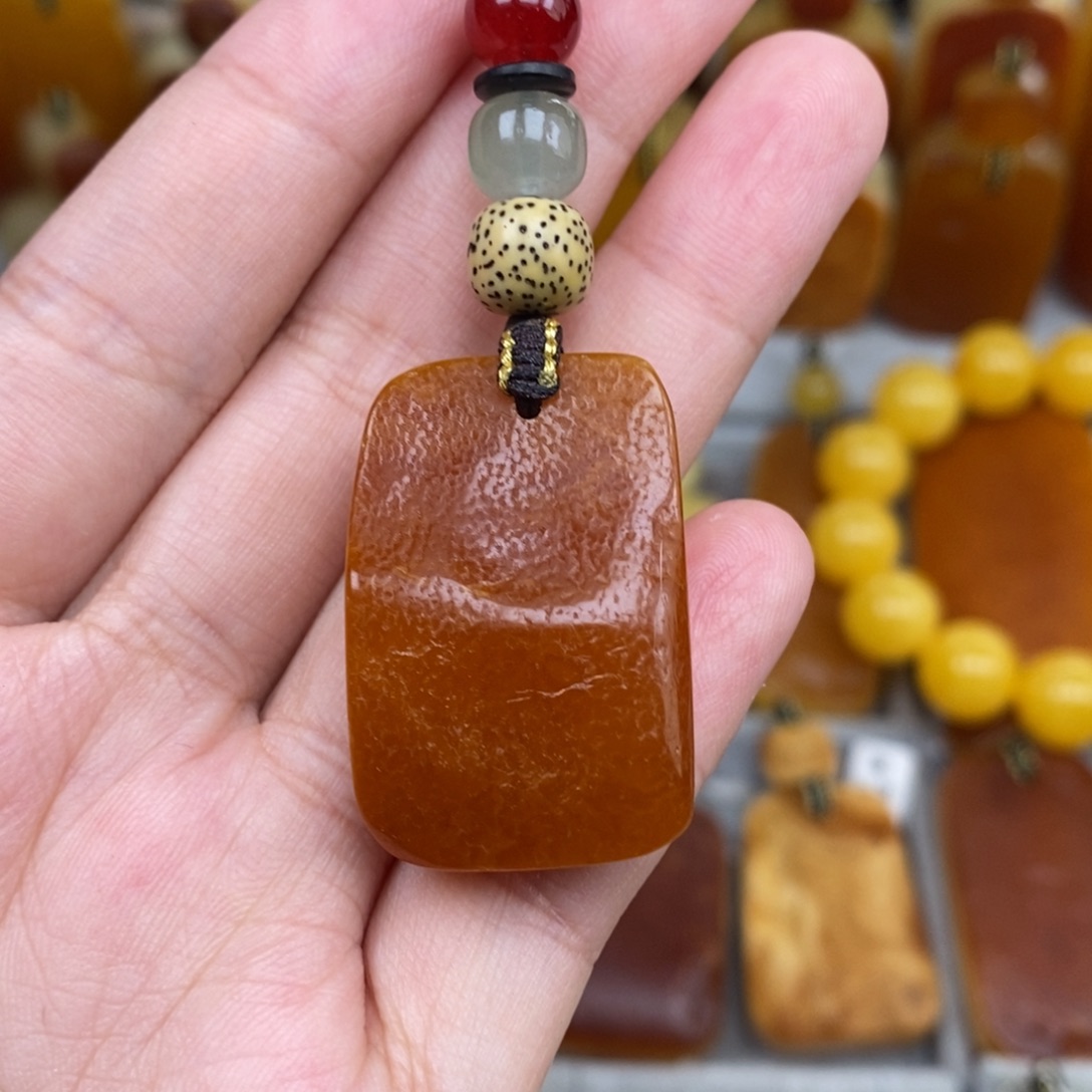 琥珀未镶嵌珠宝奇石