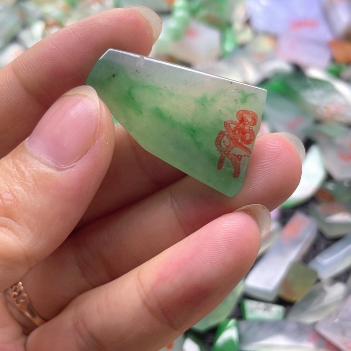 定制翡翠未镶嵌天然缅甸翡翠