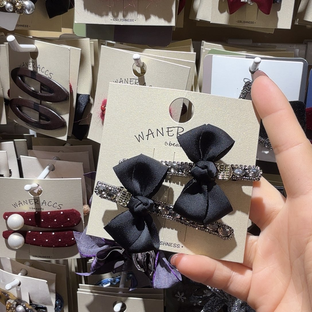 布艺非金属黑色鸭架