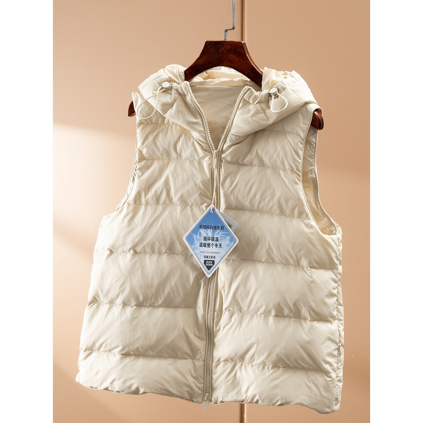 春天家 佰搭实穿 法柜休闲叠搭95绒连帽外套女53I5 特