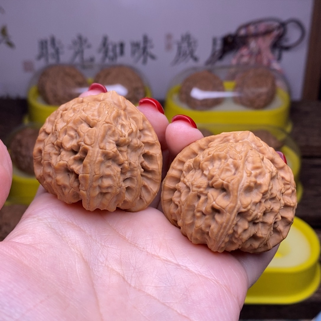 文玩核桃把件兽*全品43尺三角白狮子头