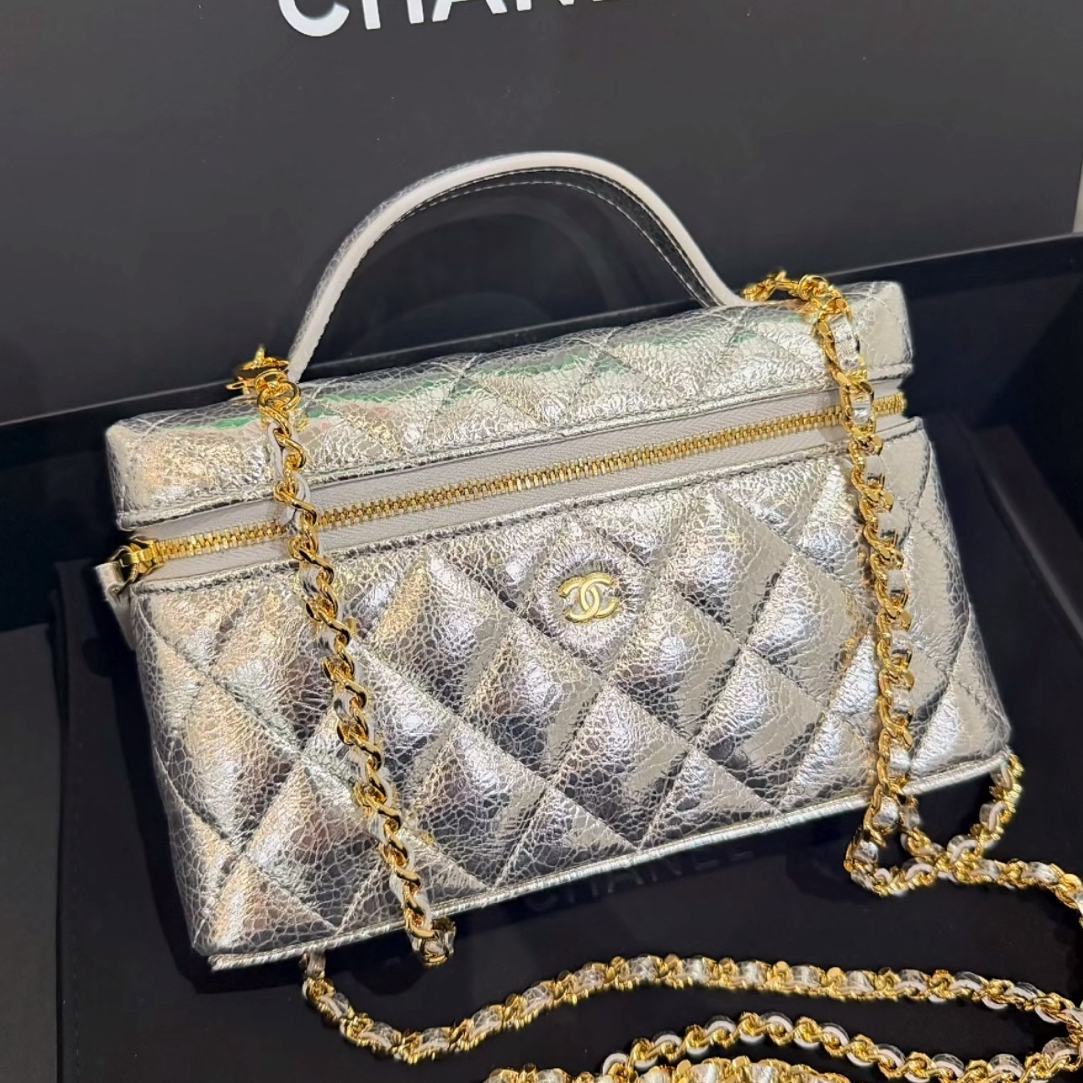 未使用 Chanel/香奈儿 26c 圣诞款银色 油蜡皮树枝纹 lp饭盒包