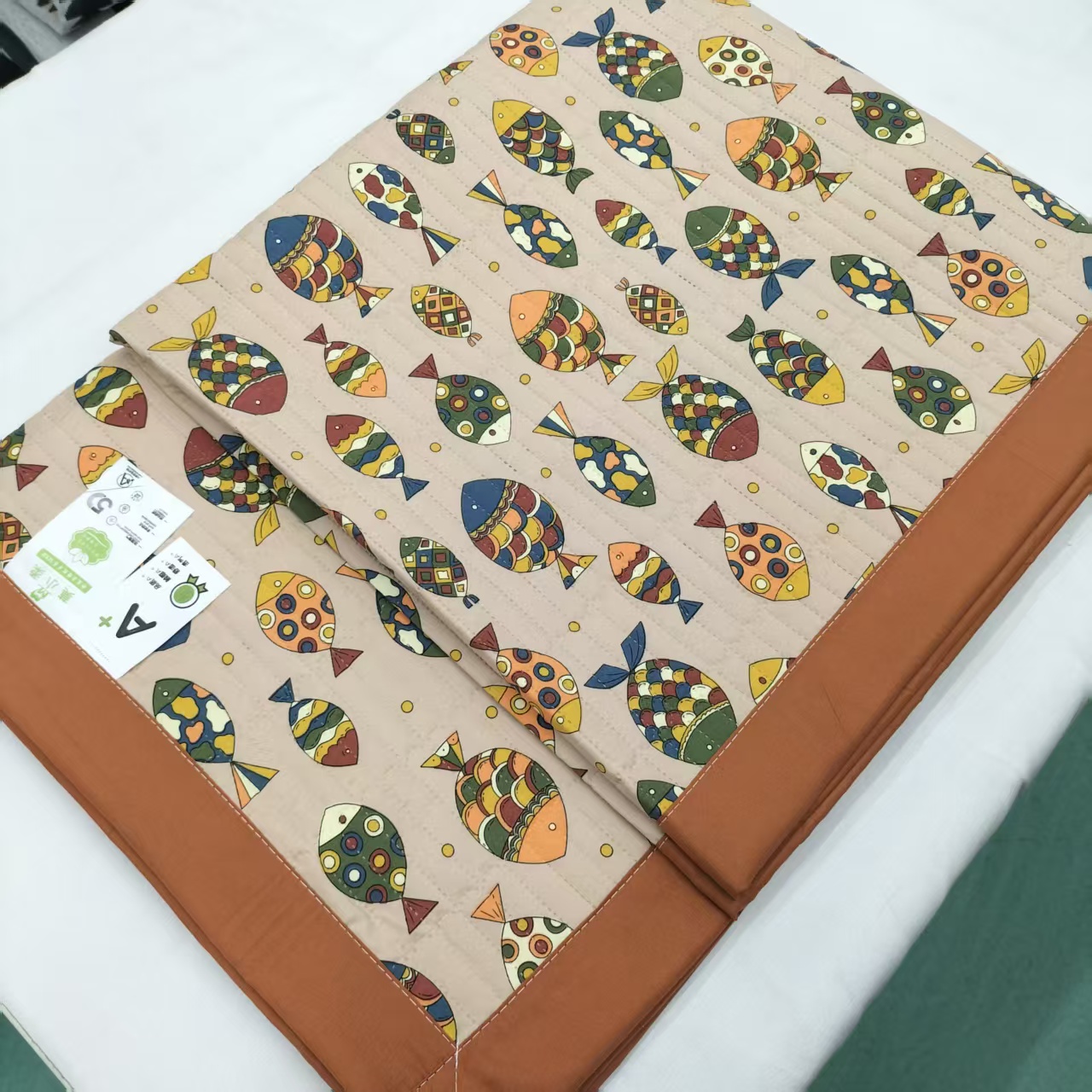 【包边床盖】<好多鱼>90X220cm<±5cm>绗缝 多功能水洗透气