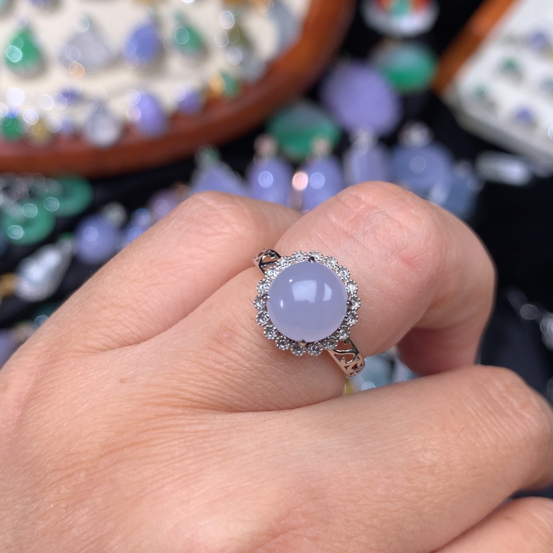 翡翠戒指18K金镶嵌蛋面戒指