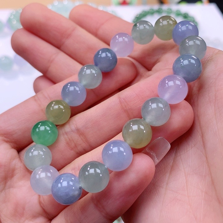 翡翠手链未镶嵌翡翠