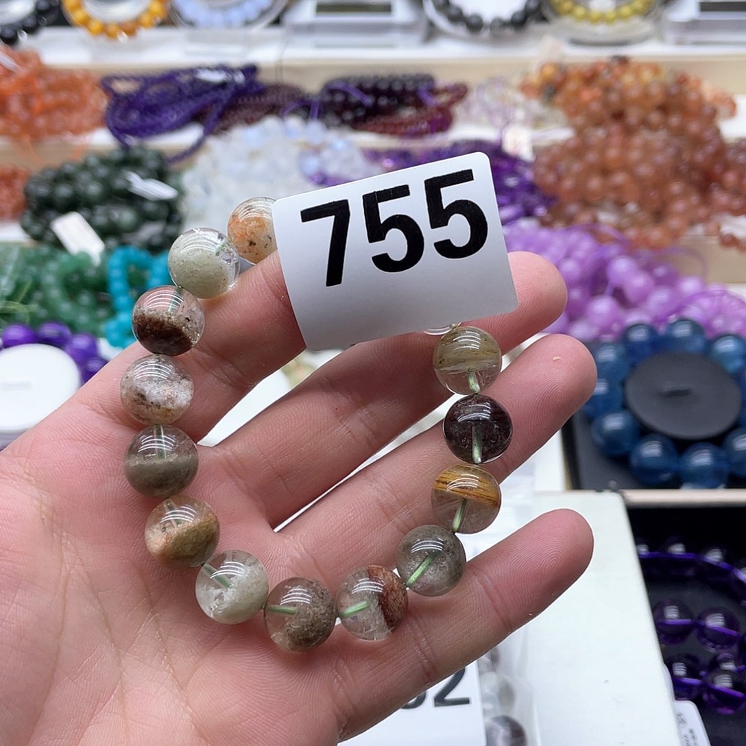水晶手链未镶嵌辰****?天然