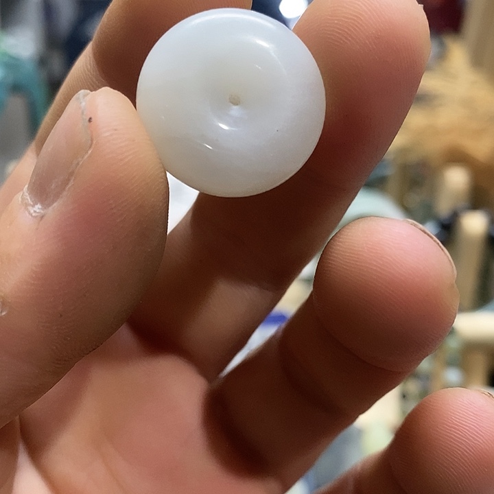 宇***颈饰未镶嵌和田玉