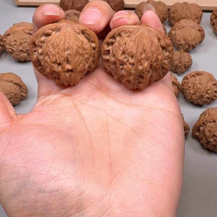 文玩核桃把件丷磨盘