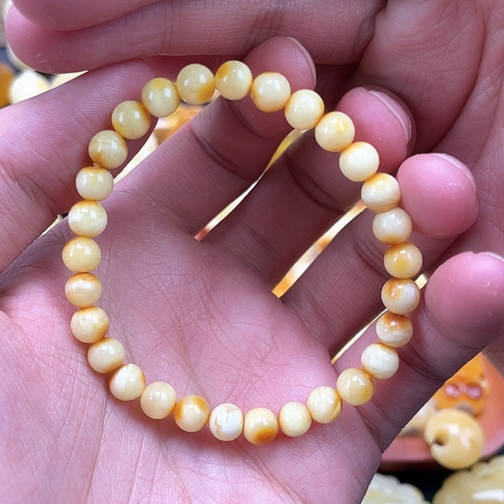 琥珀裸石未镶嵌蜜蜡