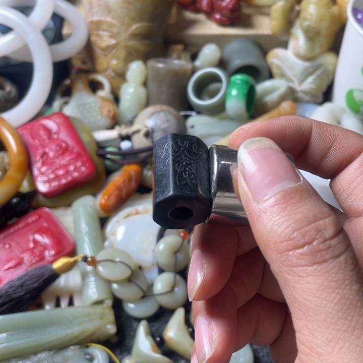 和田玉未镶嵌吊坠(不含链)