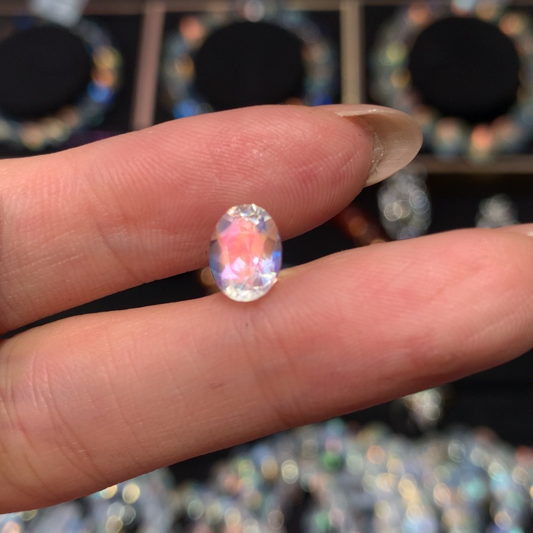 洛***苡裸石未镶嵌月光石