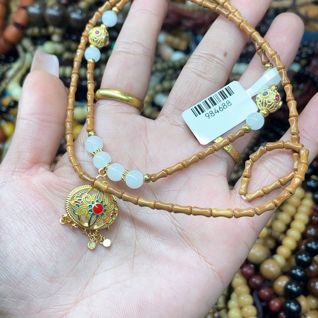 维腊木（绿檀）无事牌