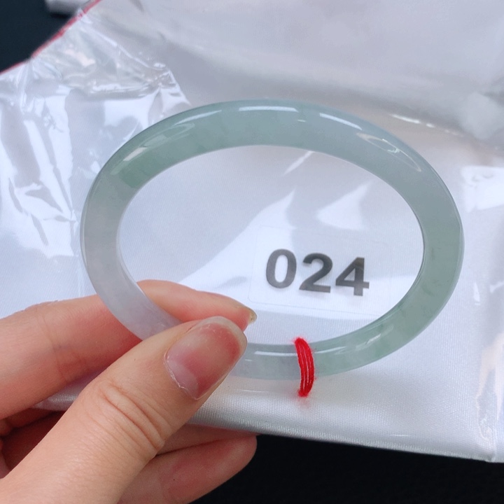 翡翠手镯未镶嵌翡翠贵妃54