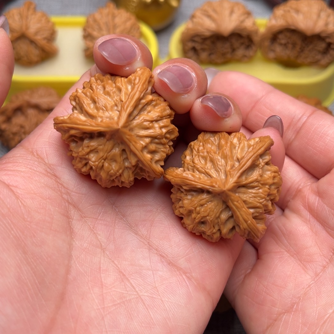 文玩核桃把件盘山三棱38加全